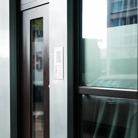 Privatunterkunft In Atelierwohnung Köln